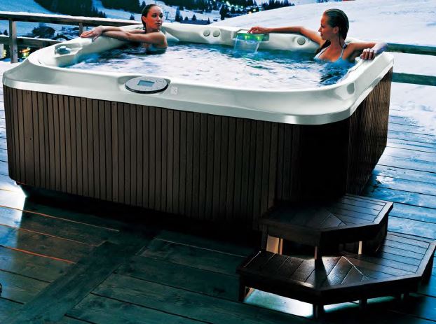 Jacuzzi J300 Series Hot Tub